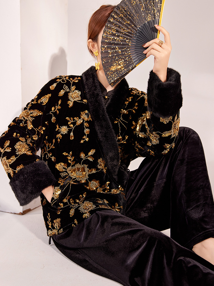 Jacket Winter Clothing - 新しい中国風の冬の婦人服、高級Vネック新しい中国風のゴールドビーズ刺繍入りコットンジャケットコートアウター