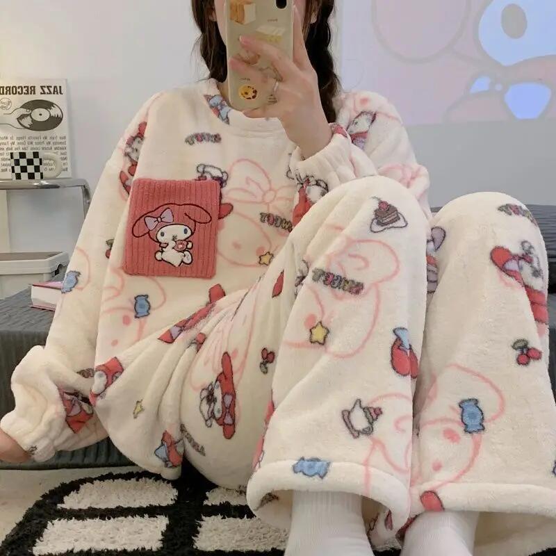 レディースパジャマ ハローキティ 秋冬 コーラルベルベット  - Winter Clothes のレビューと価格